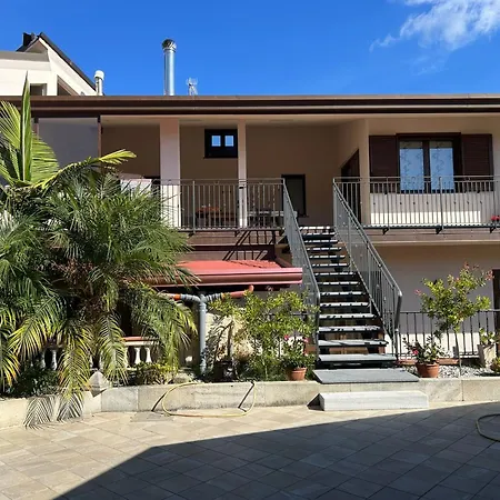 Alojamento de Acomodação e Pequeno-almoço Nuovo Borgo Campogrande